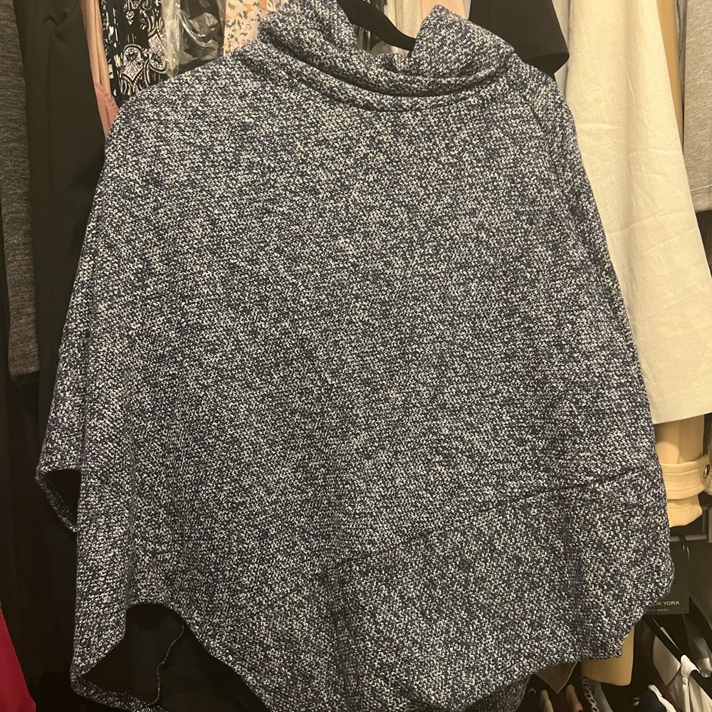 Poncho sweater